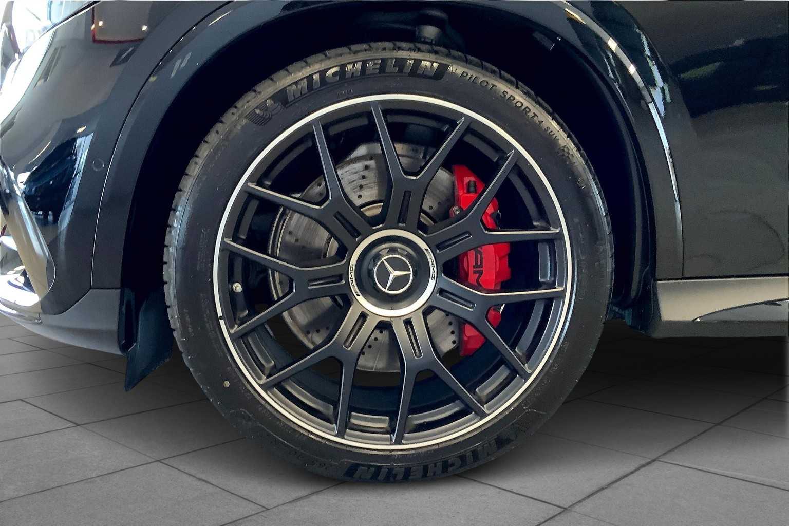 2025 Mercedes Benz GLC AMG 63 S E PERFORMANCE photo 10