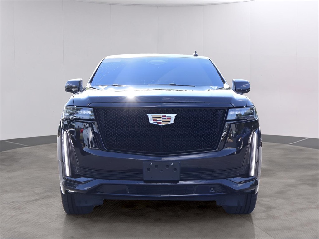 2022 Cadillac Escalade Sport photo 2