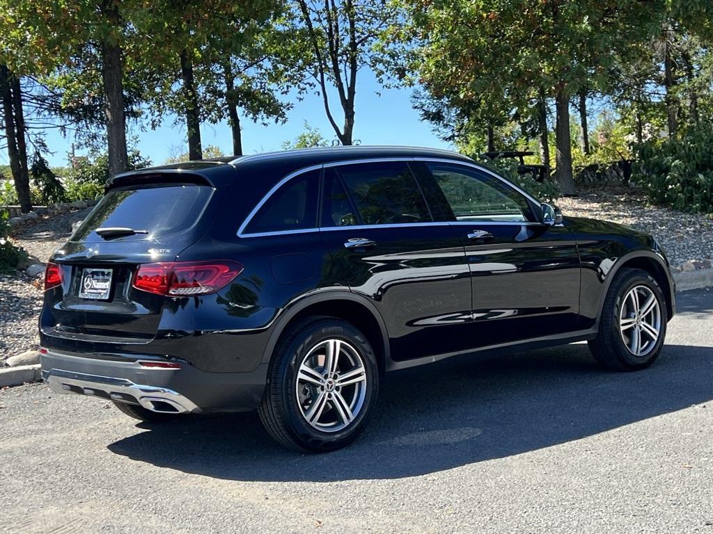 2022 Mercedes Benz GLC 300 4MATIC photo 2