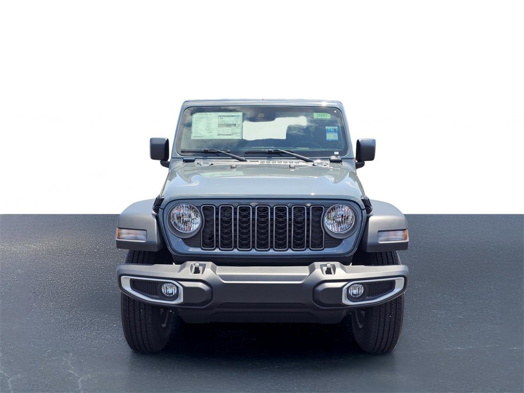 2025 Jeep Gladiator Sport S photo 2