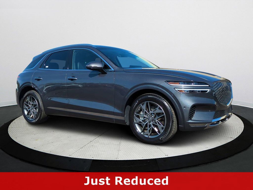 2023 GENESIS GV70 Standard's photo