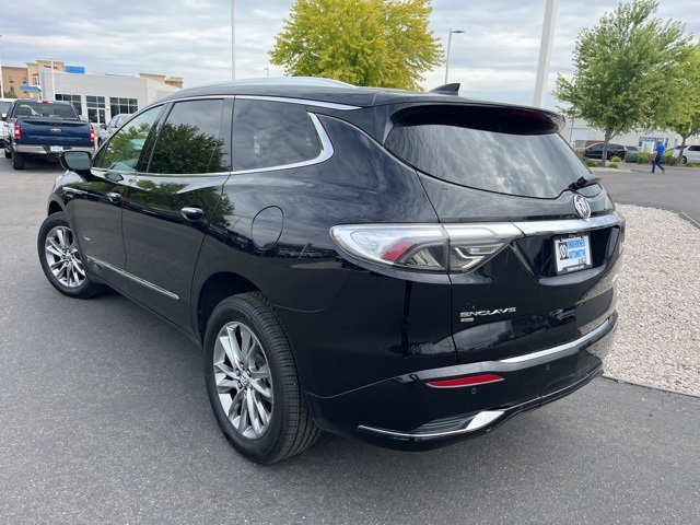 2023 Buick Enclave Avenir photo 3