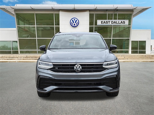 2024 Volkswagen Tiguan SE R-Line Black photo 3