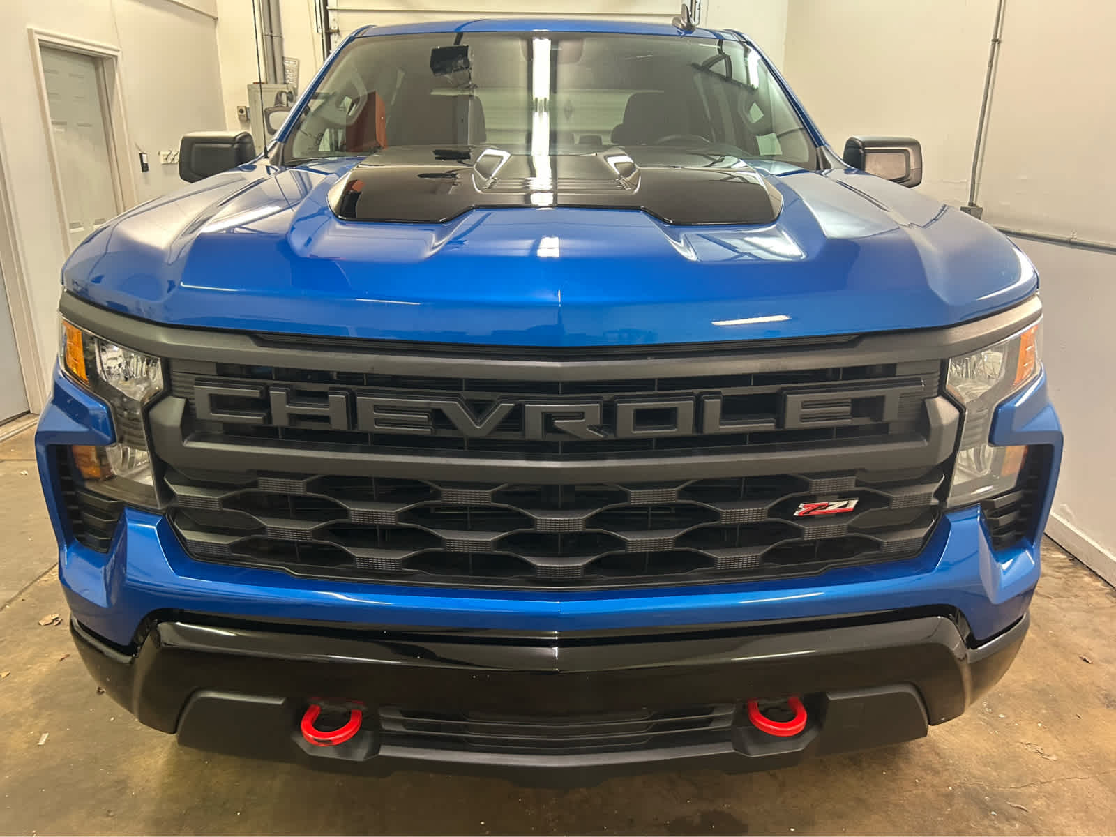 2024 Chevrolet Silverado 1500 Custom Trail Boss photo 9