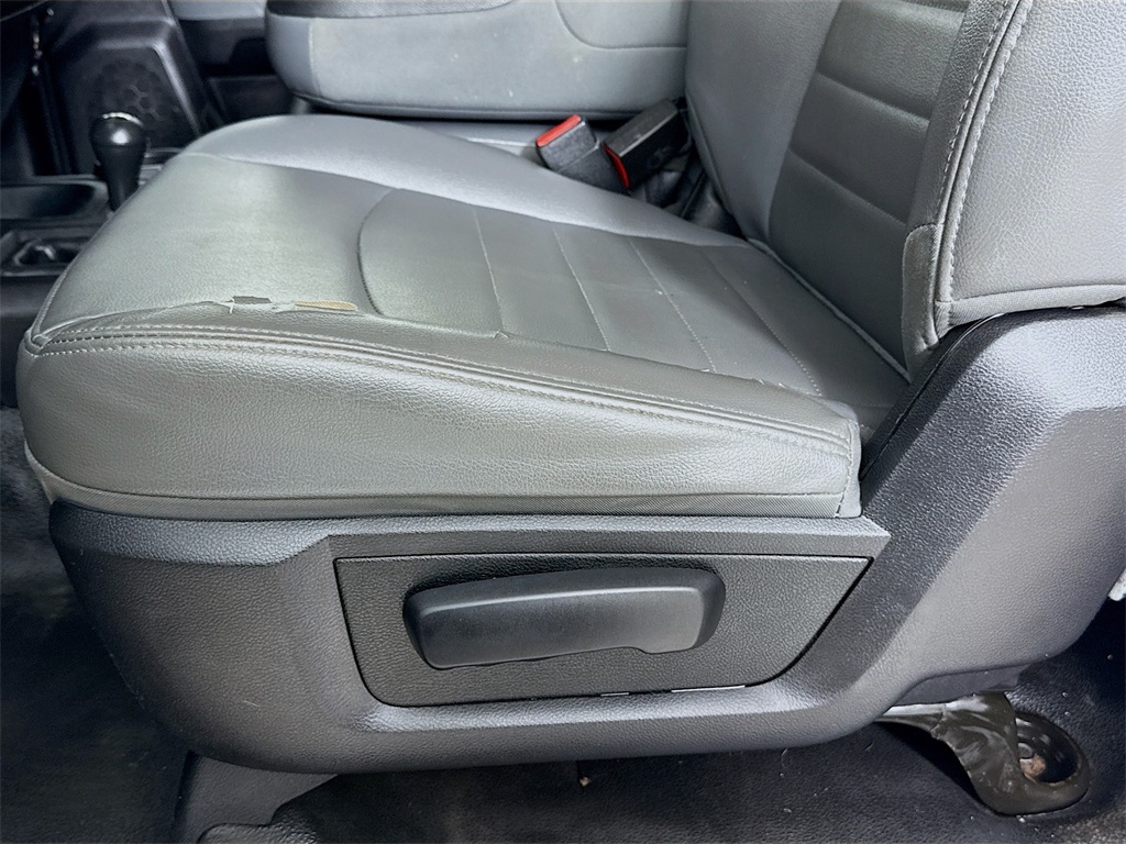 2017 Ram 2500 Tradesman photo 18
