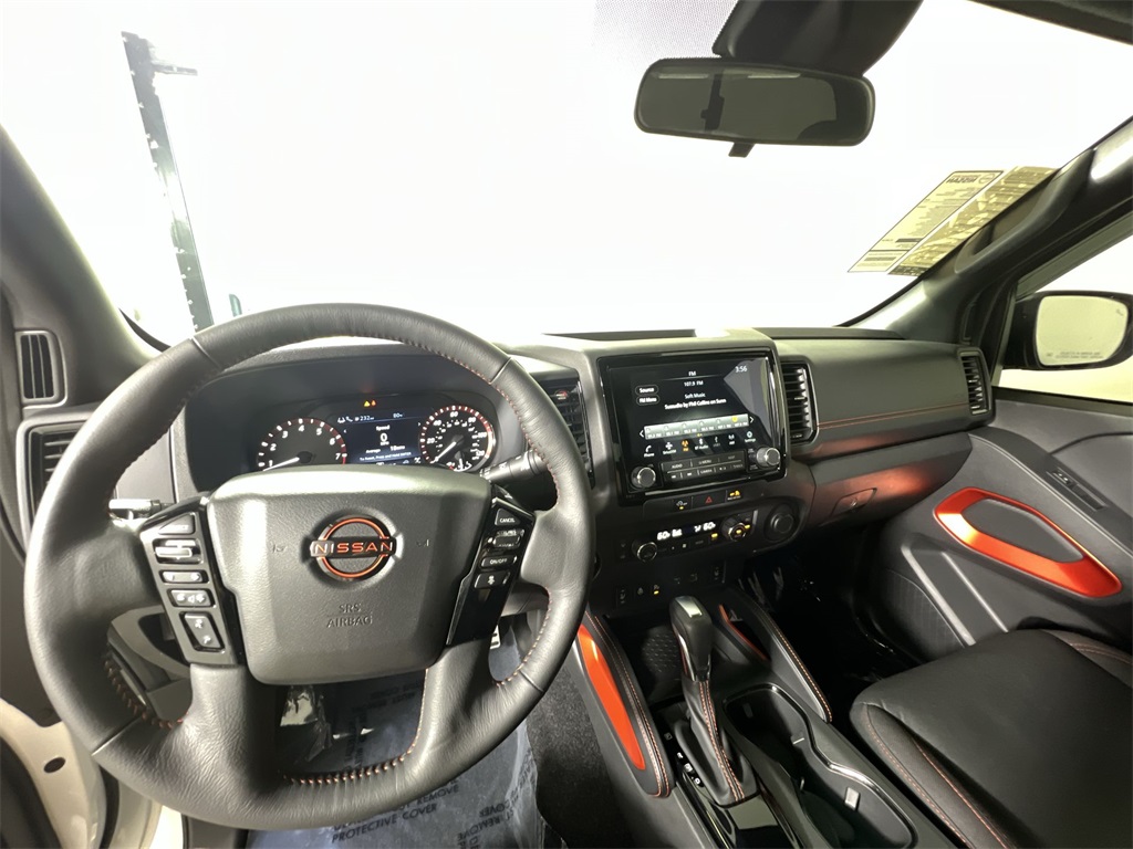 2023 Nissan Frontier PRO-4X photo 11