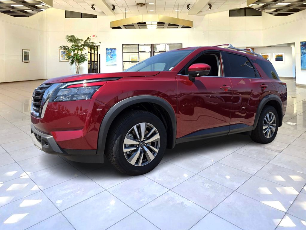 2025 Nissan Pathfinder SL photo 2