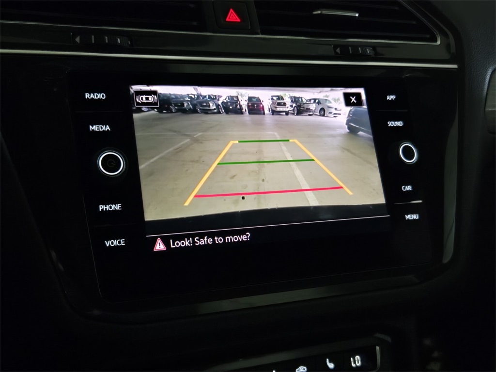 2021 Volkswagen Tiguan SE R-Line Black photo 18