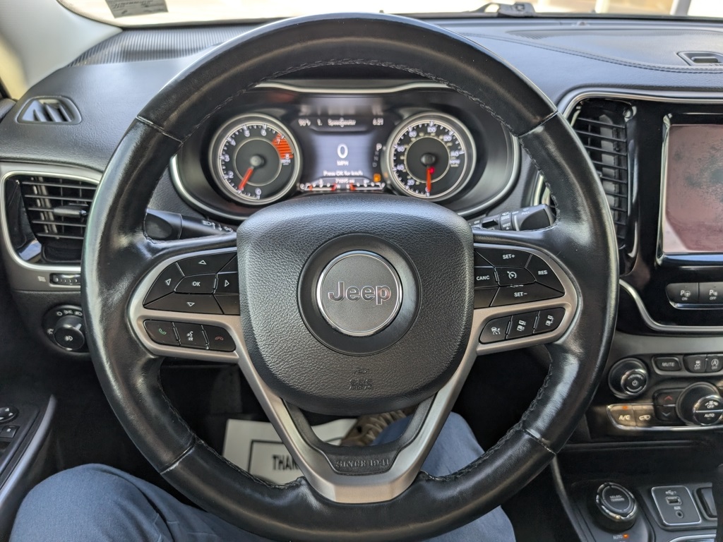2019 Jeep Cherokee Limited photo 16