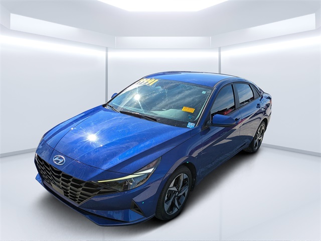 2023 Hyundai Elantra SEL photo 7
