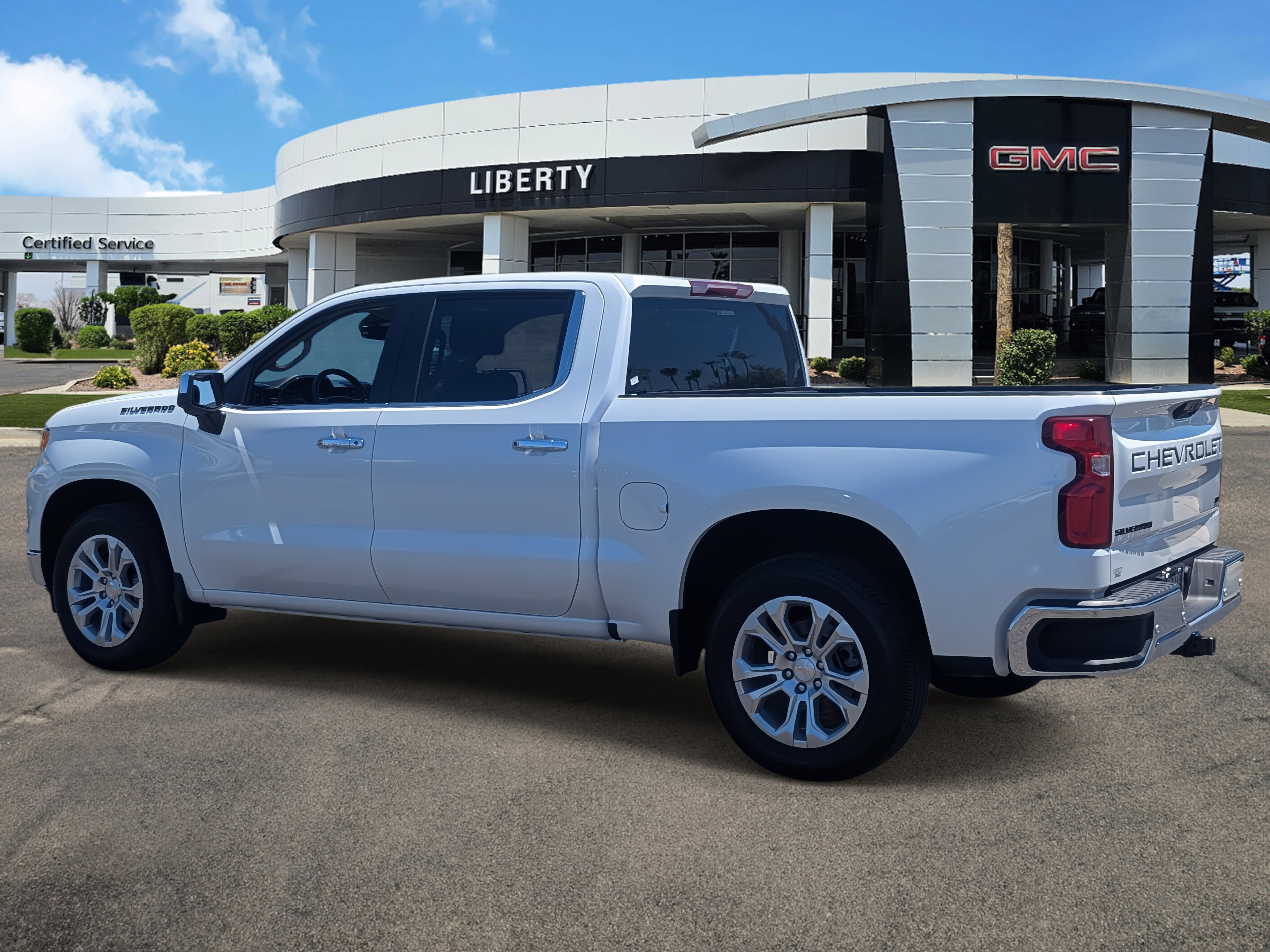 2024 Chevrolet Silverado 1500 LTZ photo 9