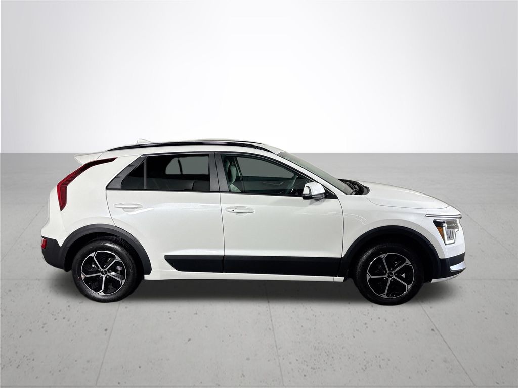2025 Kia Niro EX Touring photo 4