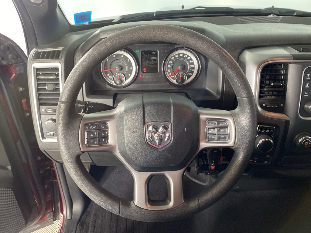 2022 Ram 1500 Classic Warlock photo 2