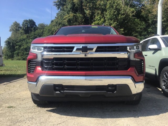 2022 Chevrolet Silverado 1500 LT photo 3