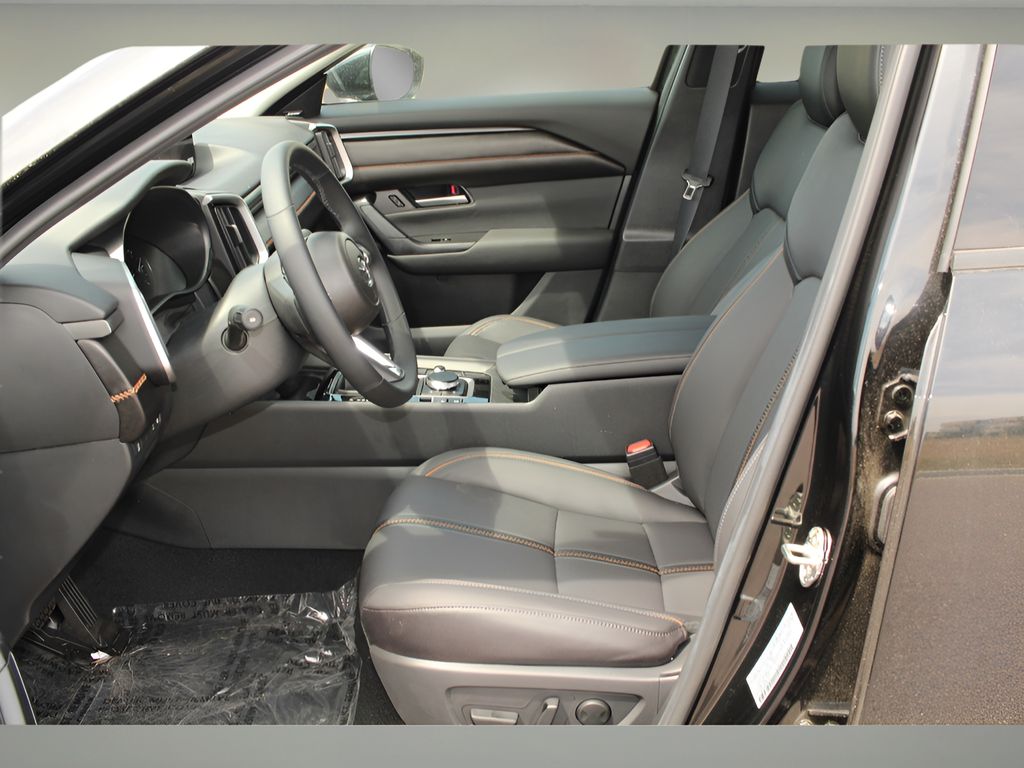 2025 Mazda CX-50 Premium photo 10