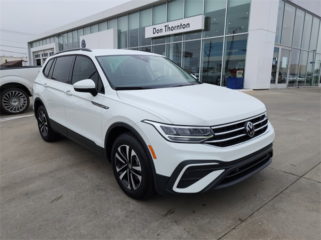 2024 Volkswagen Tiguan S's photo