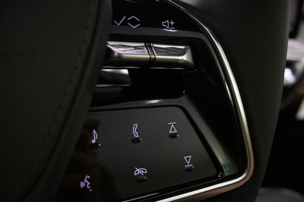 2025 Cadillac Lyriq Sport photo 21
