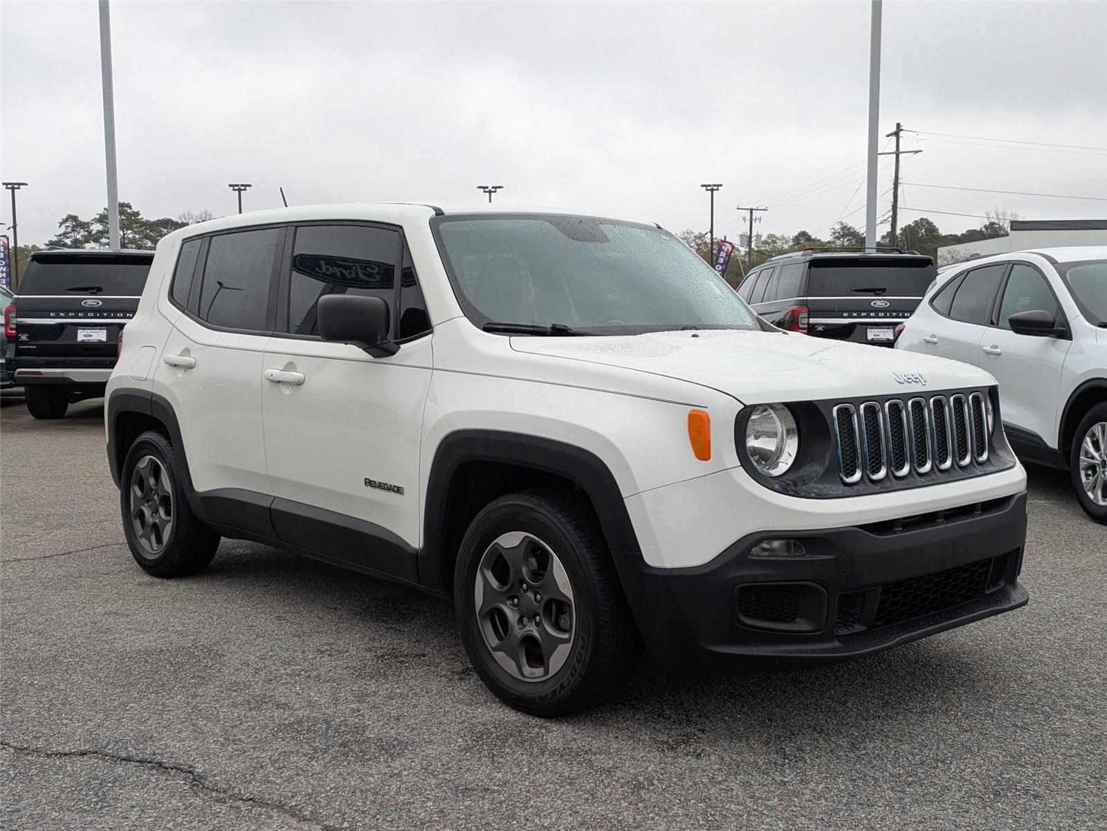 2016 Jeep Renegade Sport photo 2