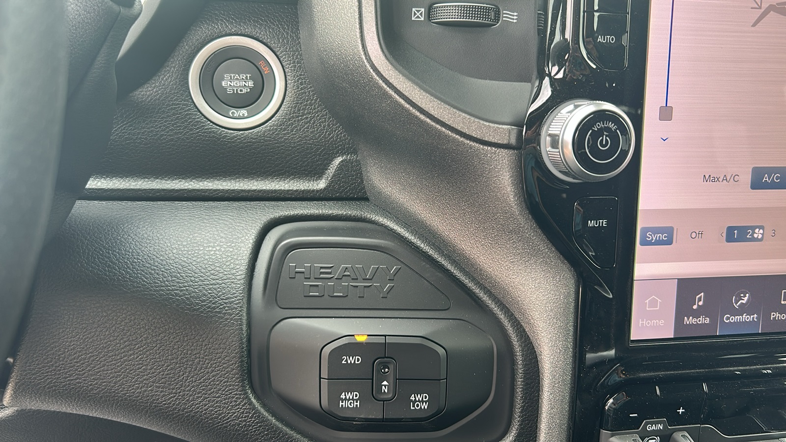 2025 Ram 2500 Tradesman photo 20