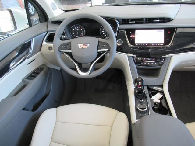 2025 Cadillac XT6 Premium Luxury photo 12
