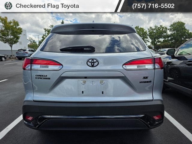 2023 Toyota Corolla Cross Hybrid SE photo 5