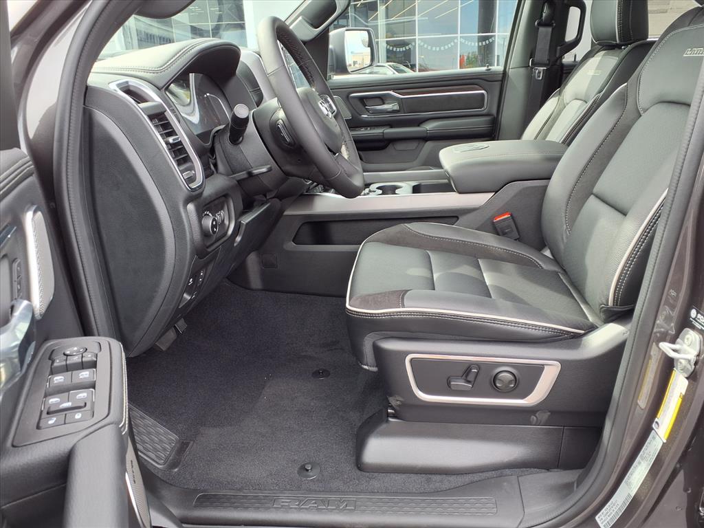 2026 Ram 1500 Laramie photo 16