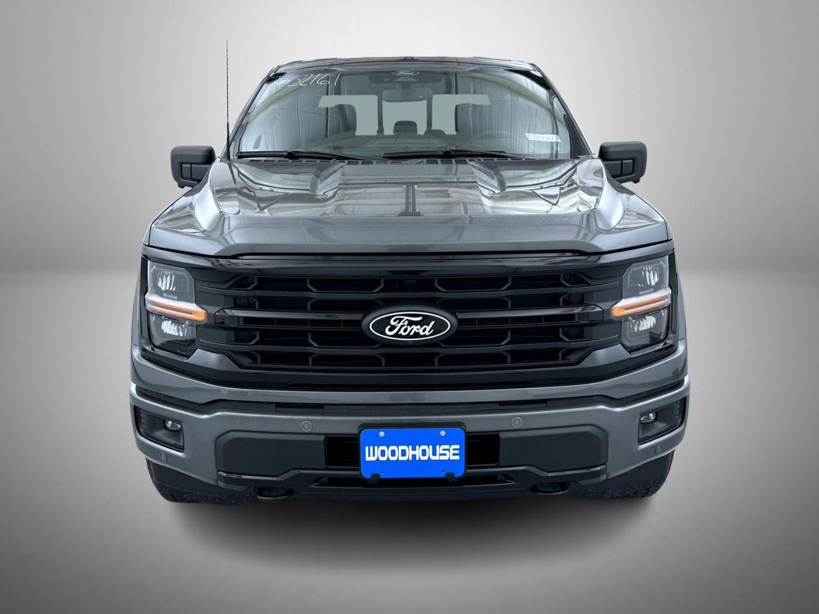 2025 Ford F-150 XLT photo 2