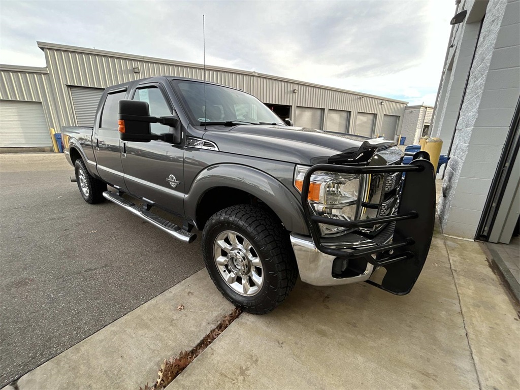 2015 Ford F-250 Super Duty Lariat's photo