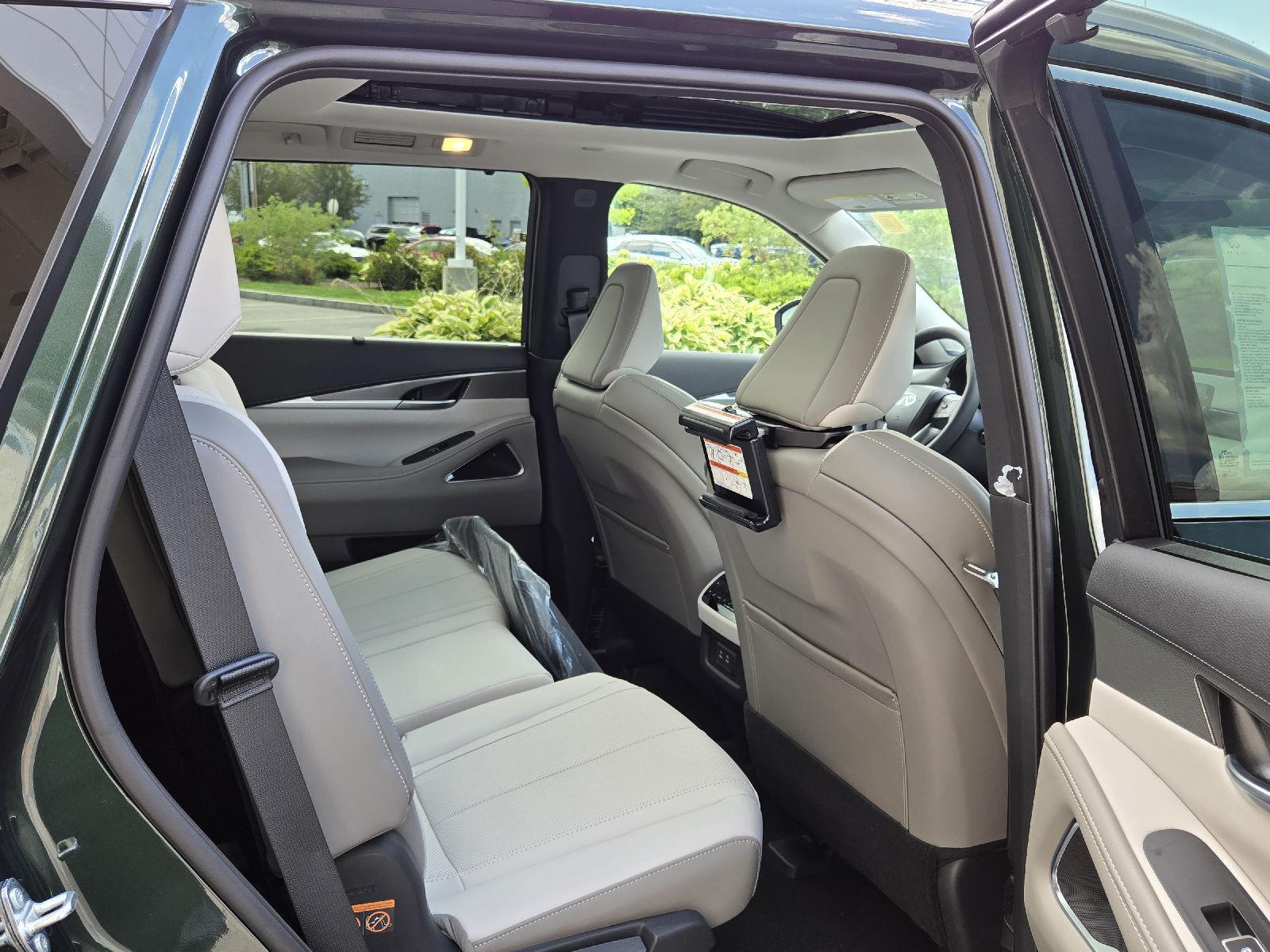 2026 Infiniti QX60 Luxe AWD photo 17