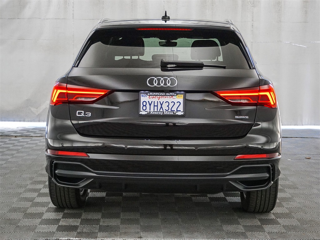 2022 Audi Q3 Premium S line photo 2