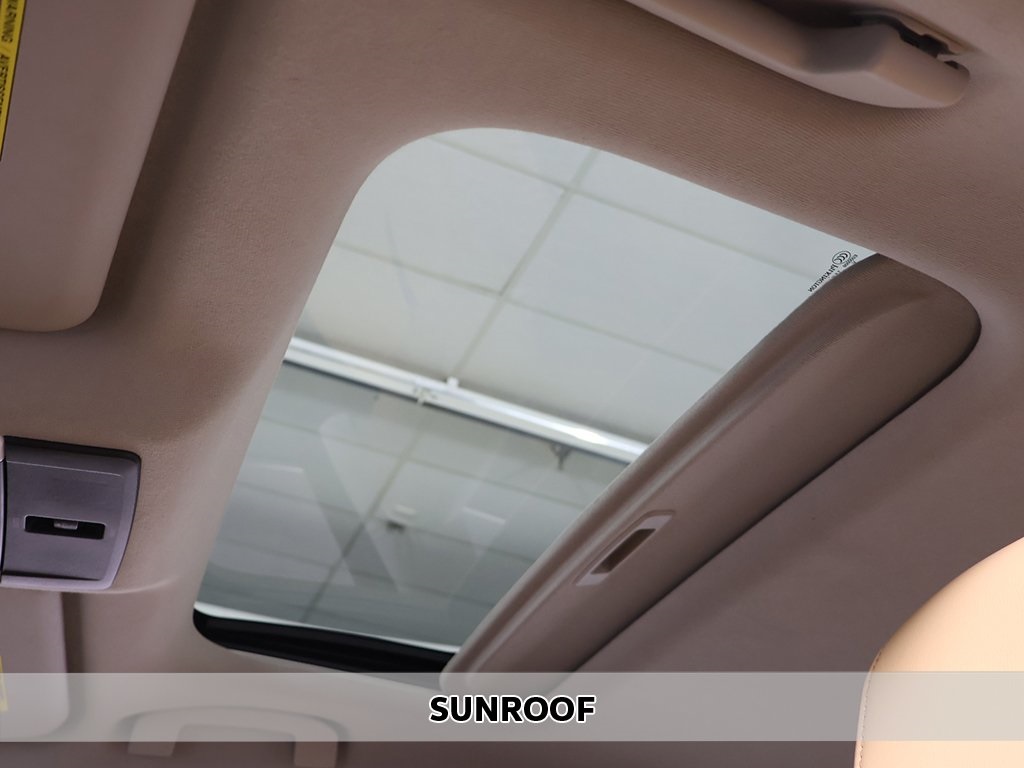 2021 Nissan Sentra SV photo 2