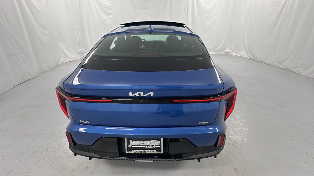 2025 Kia K4 GT-Line photo 4