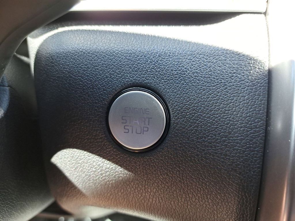 2023 Kia Sorento EX photo 29