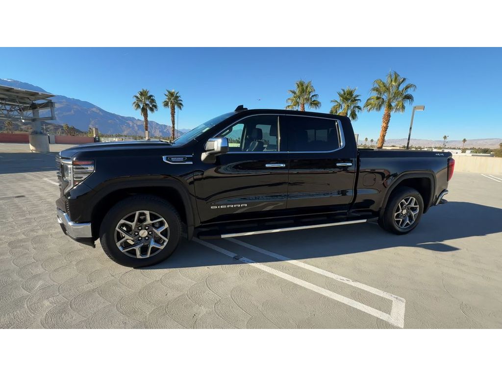 2024 Gmc Sierra 1500 SLT photo 3