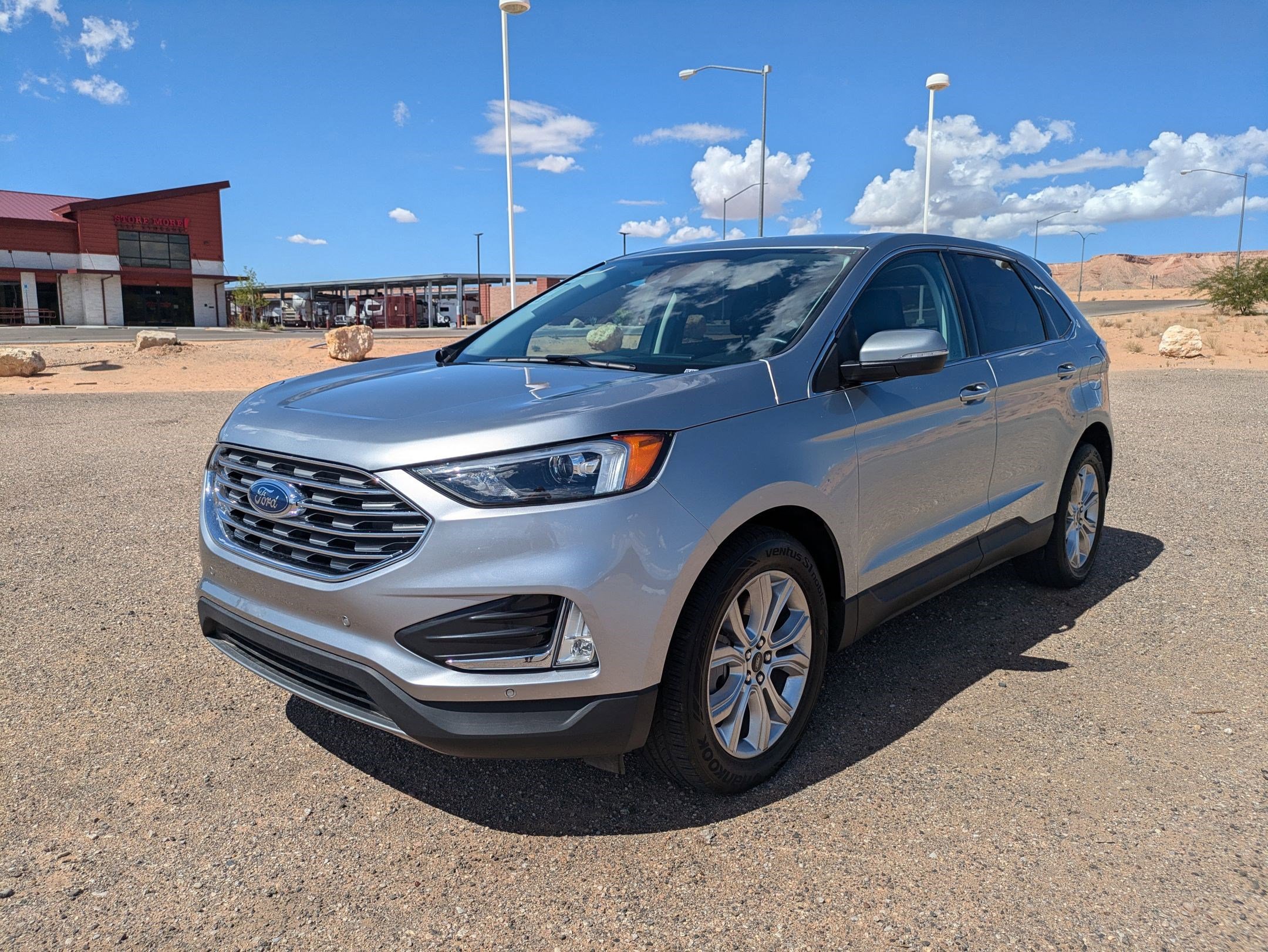 2024 Ford Edge Titanium photo 7