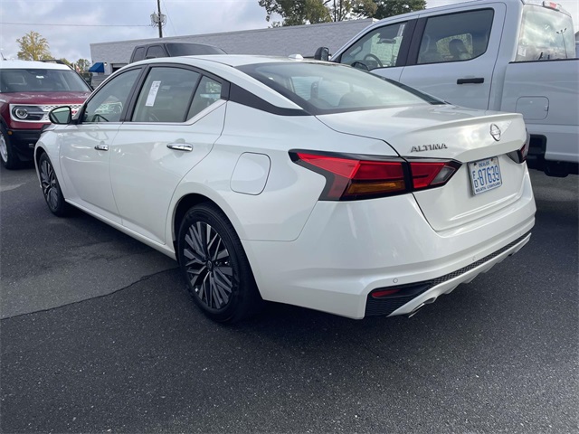 2024 Nissan Altima 2.5 SV photo 4