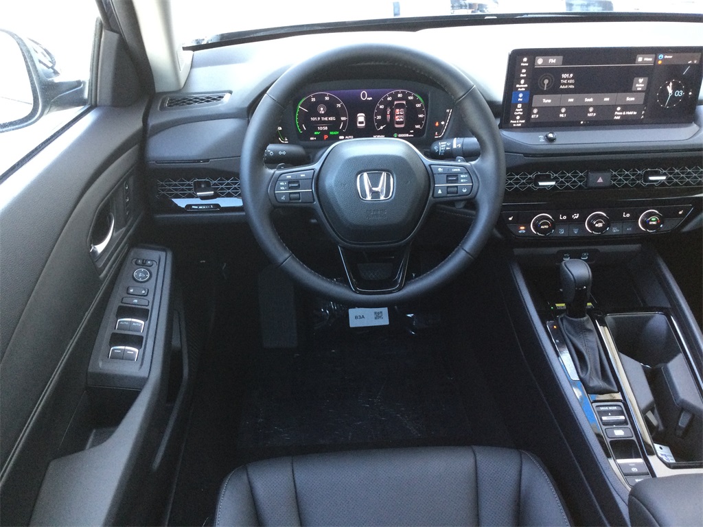 2025 Honda Accord Hybrid EX-L photo 11