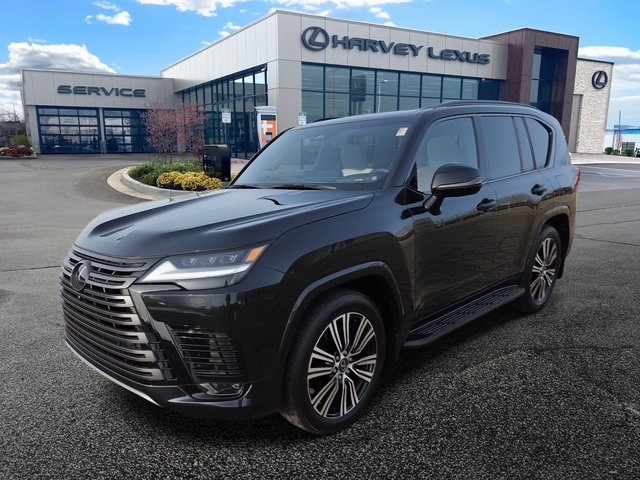 2026 Lexus LX Luxury's photo