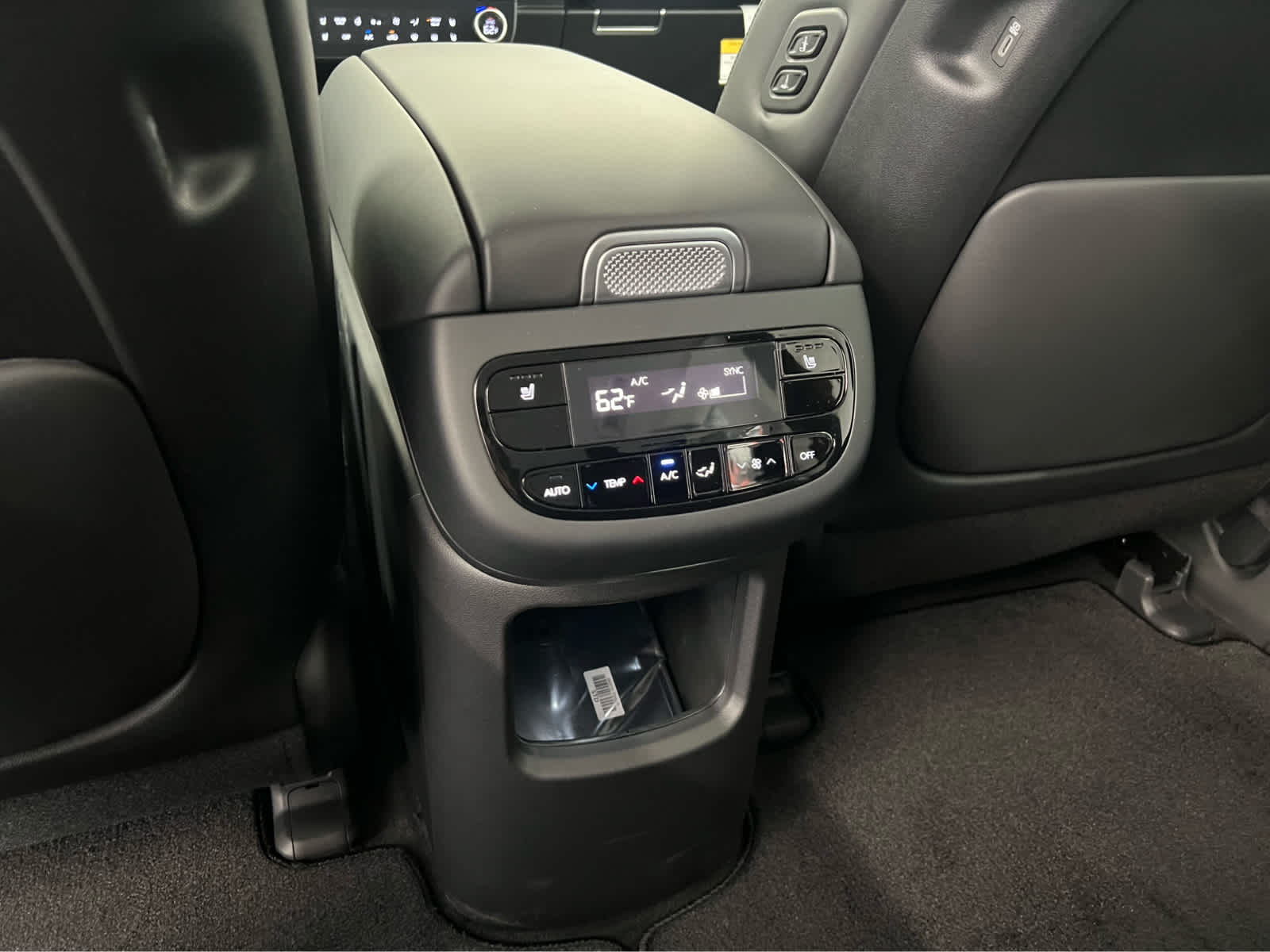 2026 Hyundai Ioniq SEL photo 25
