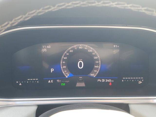 2025 Volkswagen Taos SE photo 26