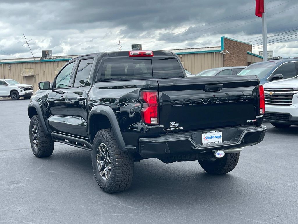 2025 Chevrolet Colorado ZR2 photo 5