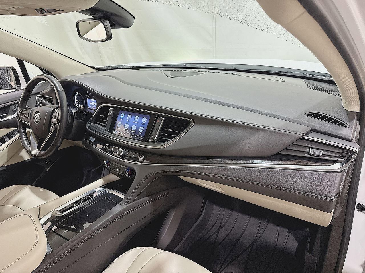 2022 Buick Enclave Essence photo 25