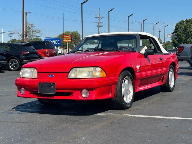 1992 Ford Mustang GT photo 17