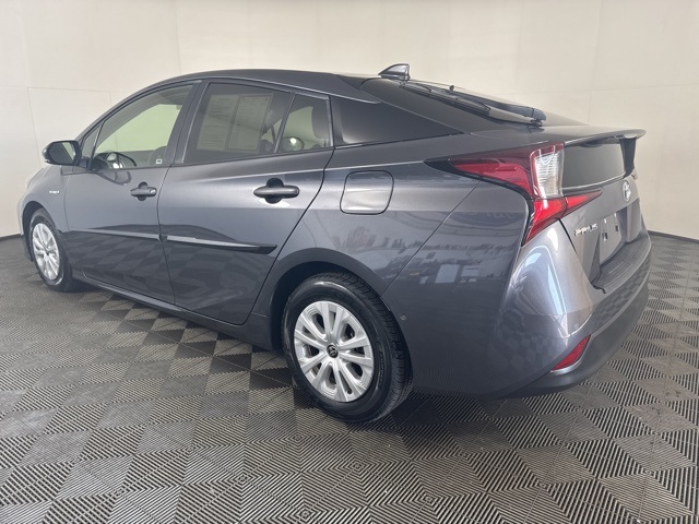 2022 Toyota Prius L photo 6