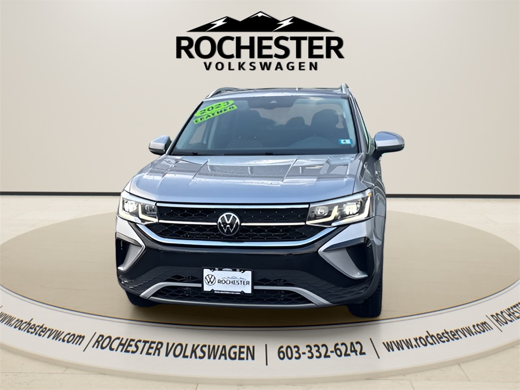 2023 Volkswagen Taos SEL's photo