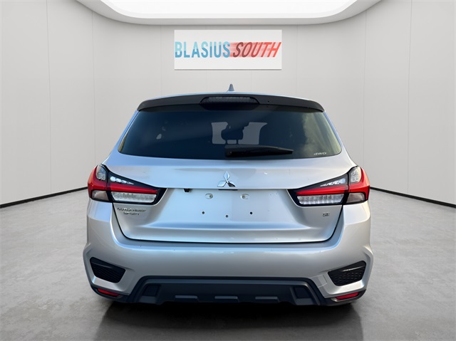 2023 Mitsubishi Outlander Sport SE photo 3