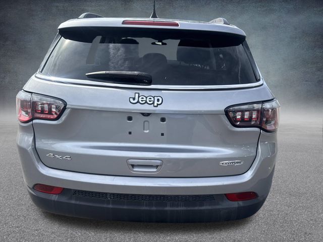 2018 Jeep Compass Latitude photo 4