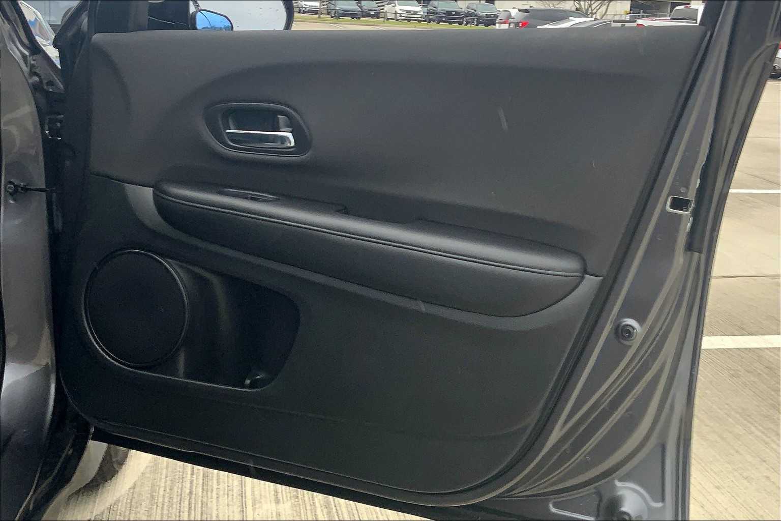 2022 Honda HR-V LX photo 19