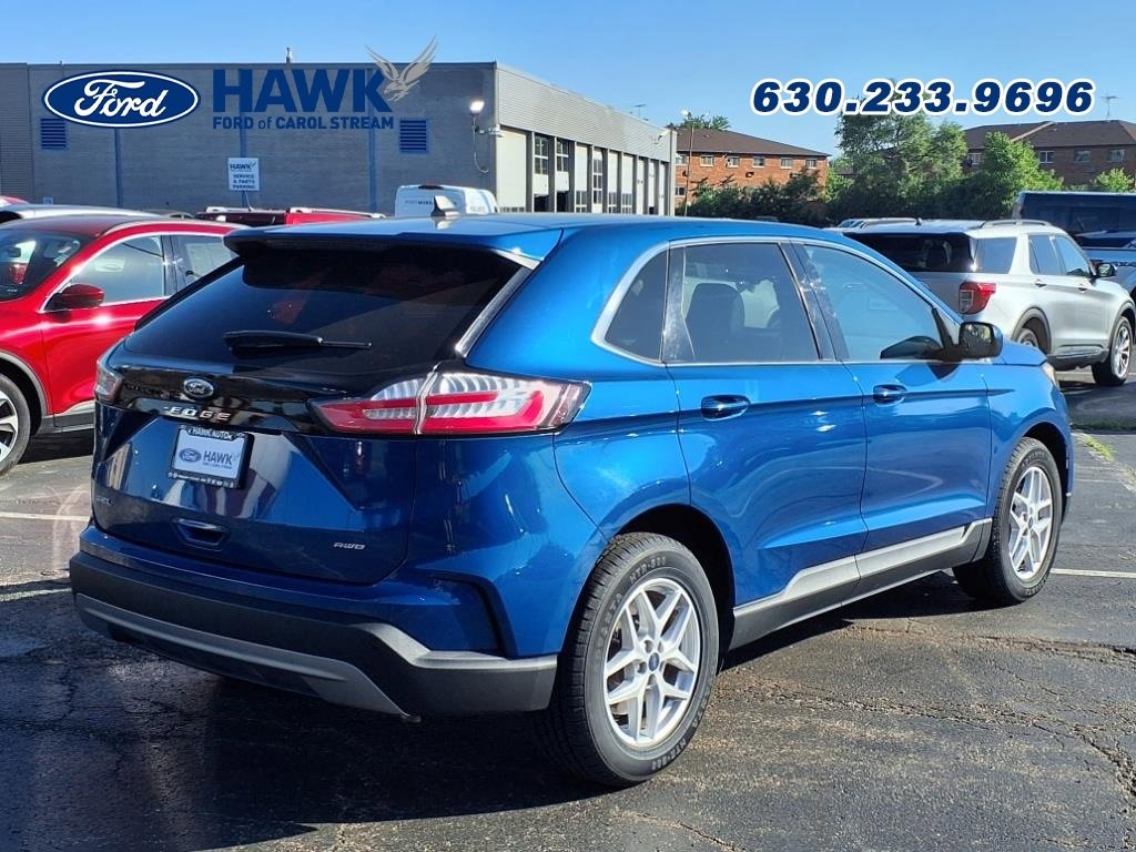 2022 Ford Edge SEL photo 4