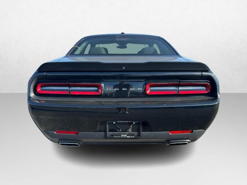 2023 Dodge Challenger GT photo 4